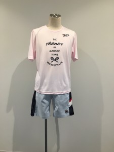 ミキくん フィラのTシャツにフィラのハーフパンツ 今年はピンクが流行ると聞いたので・・・(/ _ ; )